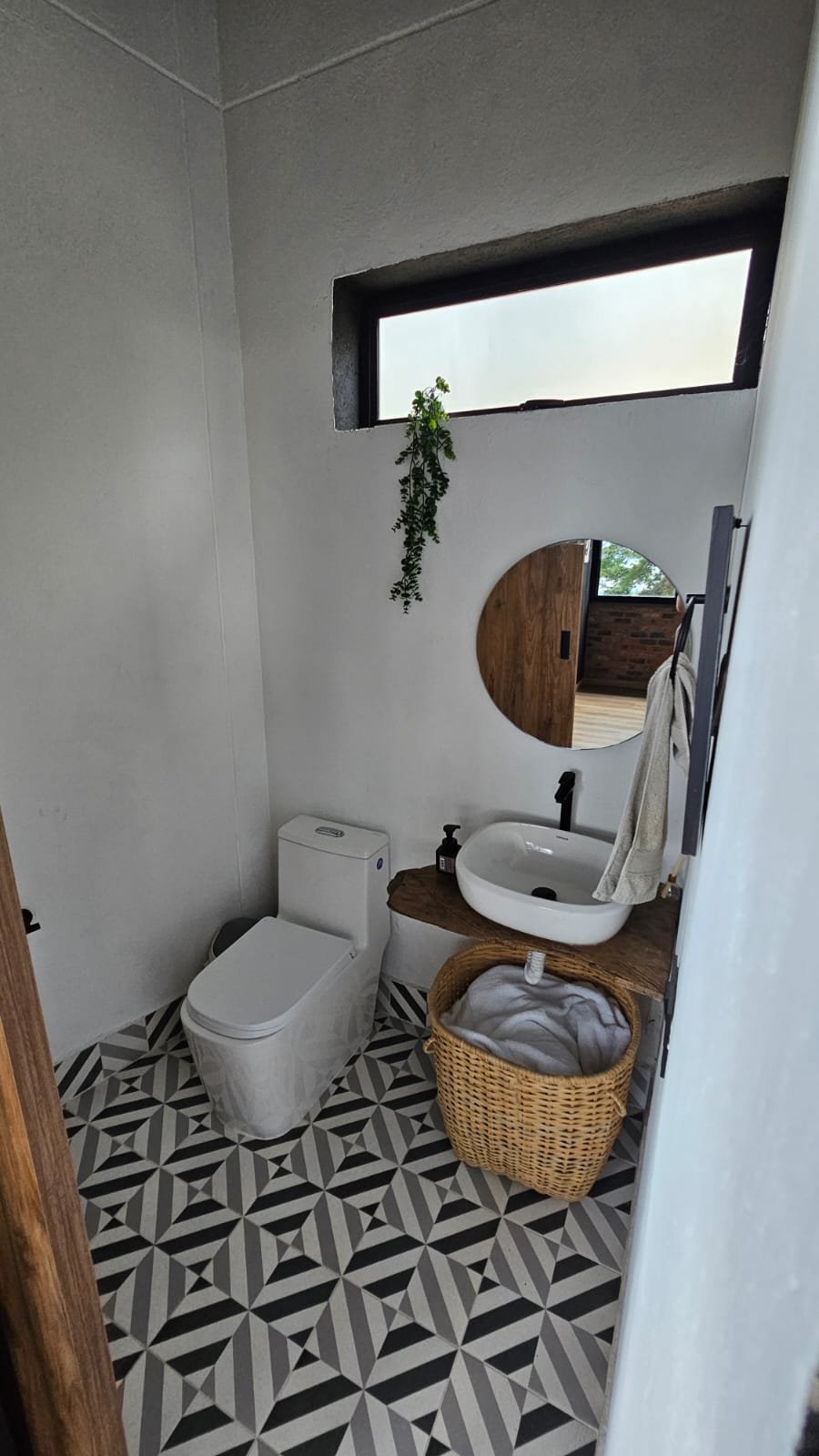 Photo 10