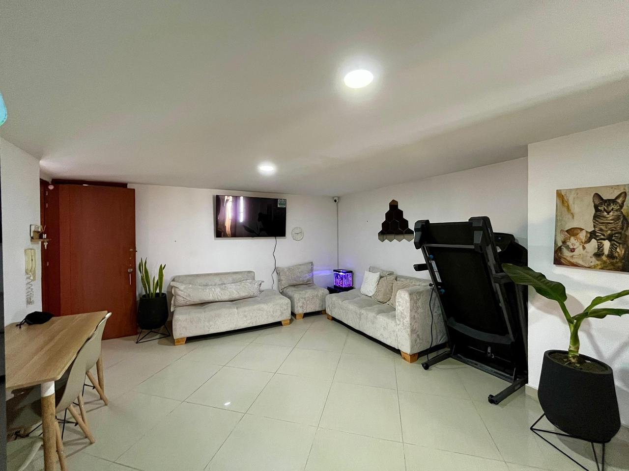 2-Bedroom Apartment in La América, Medellín | Prime Investment Opportunity — Laureles/La America