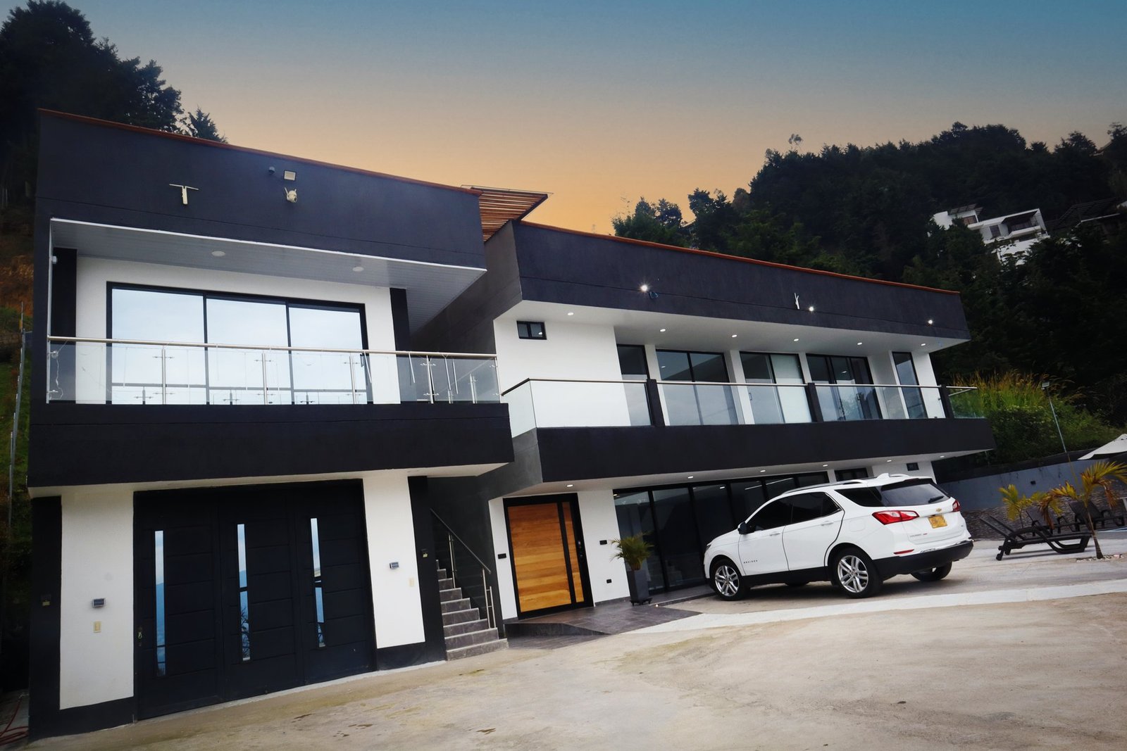 New 4-Bedroom Luxury Estate in Vereda El Jardín | Pool &amp;amp; City Views