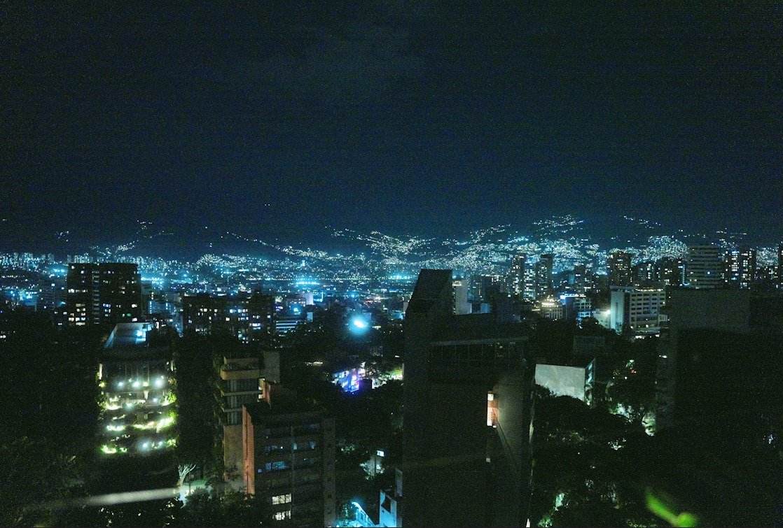 Luxury 3-Level Penthouse for Sale in Provenza, Medellín | Exclusive Living — El Poblado