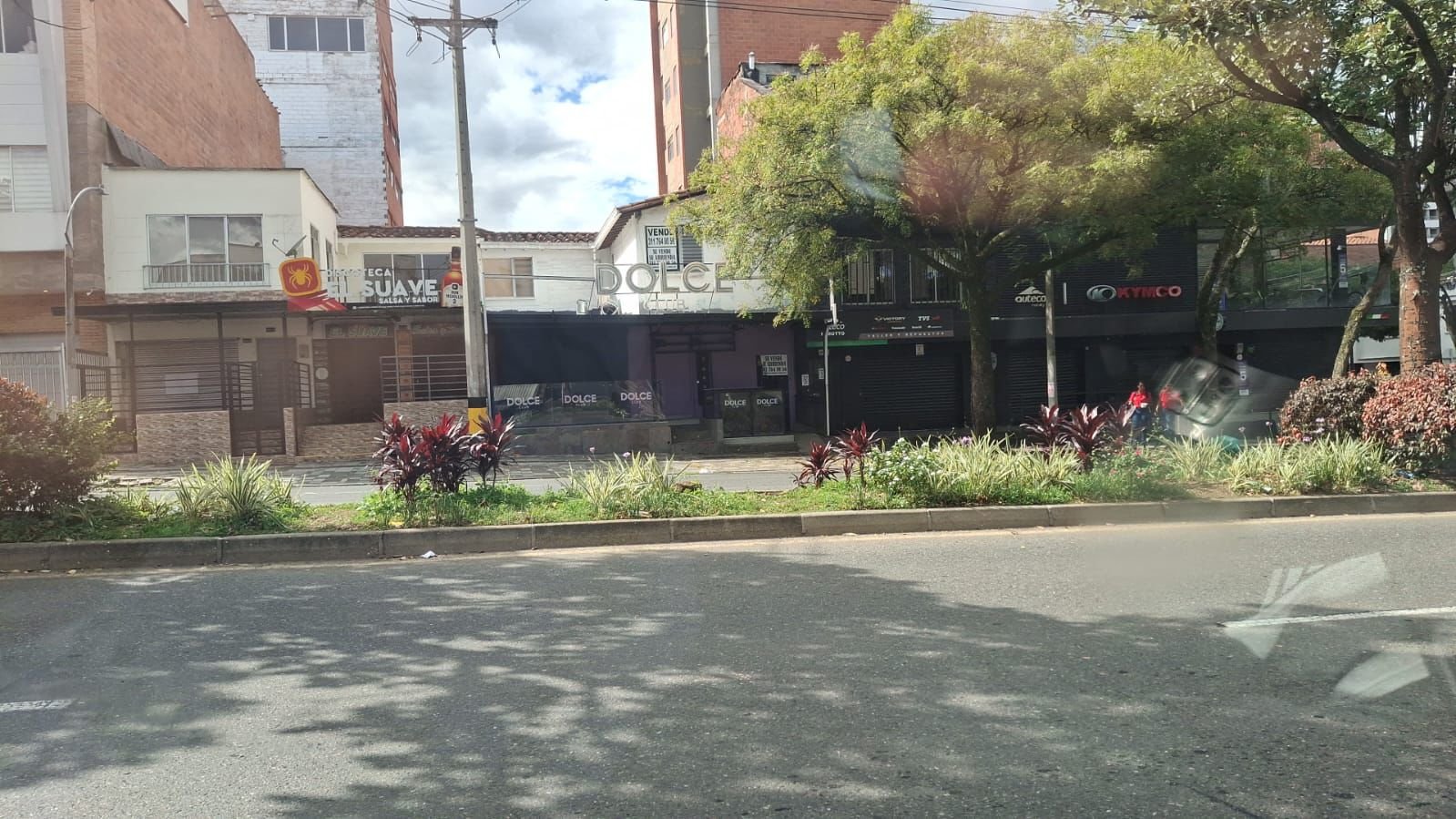 PRIME INVESTMENT &amp; DEVELOPMENT OPPORTUNITY | LAURELES (AV. 33)