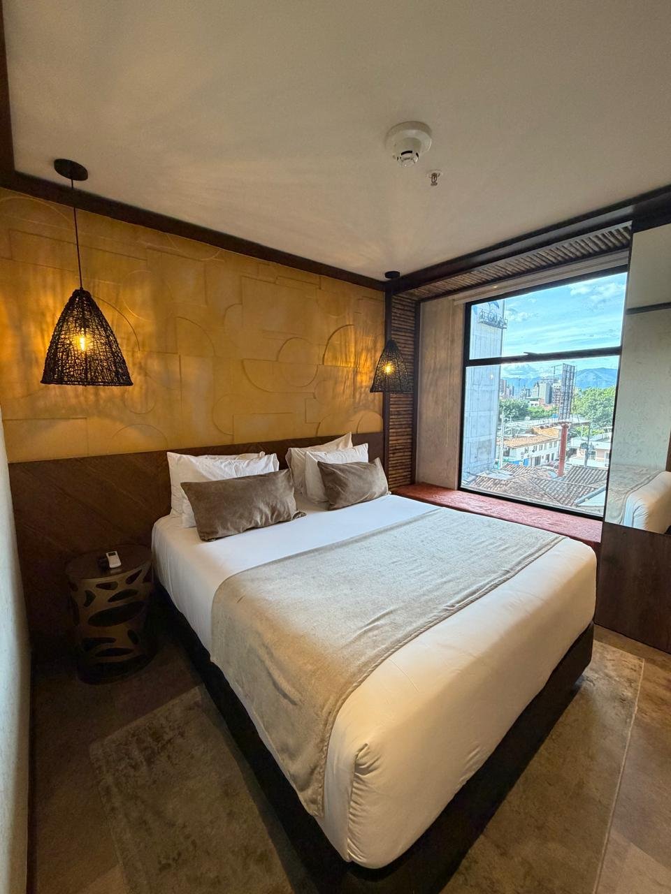 TURNKEY HOTEL SUITE IN EL POBLADO | GOLDEN VALLEY HOTEL — El Poblado