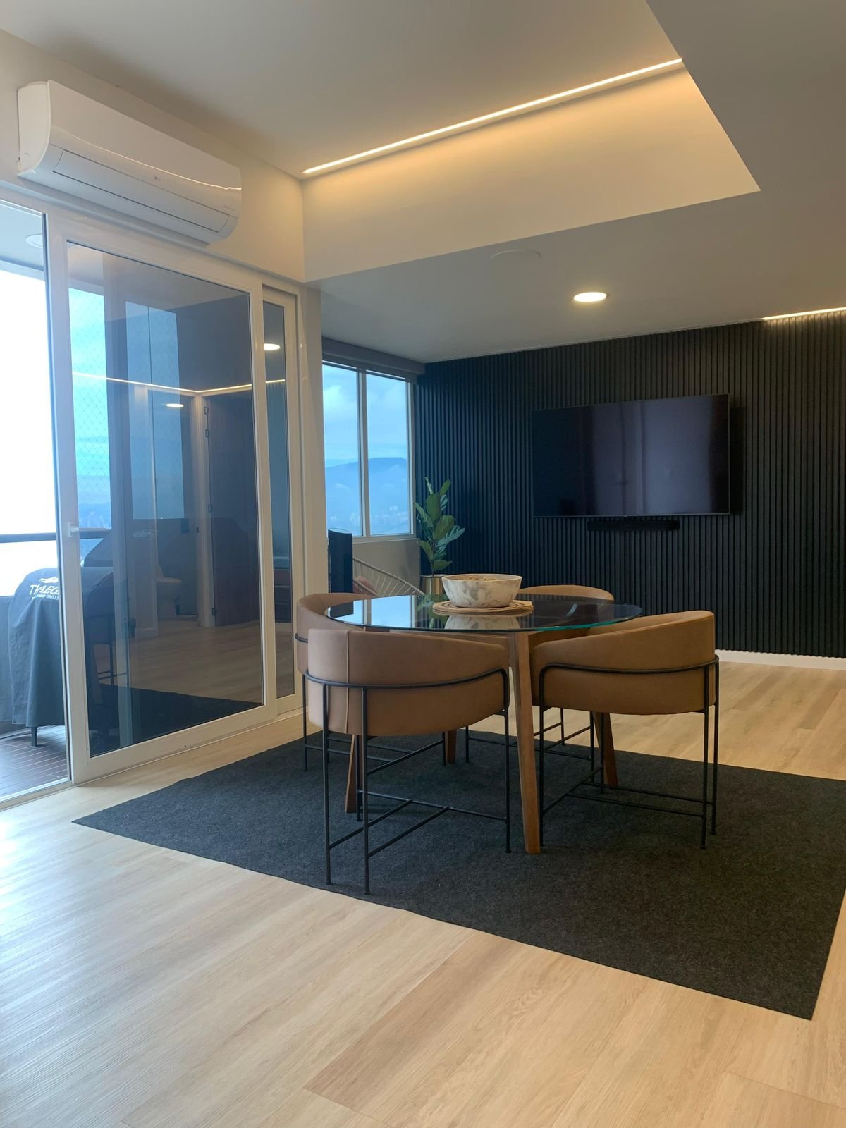 Remodeled Furnished 3-Bedroom Penthouse in Edificio Yerbabuena | Stunning City Views